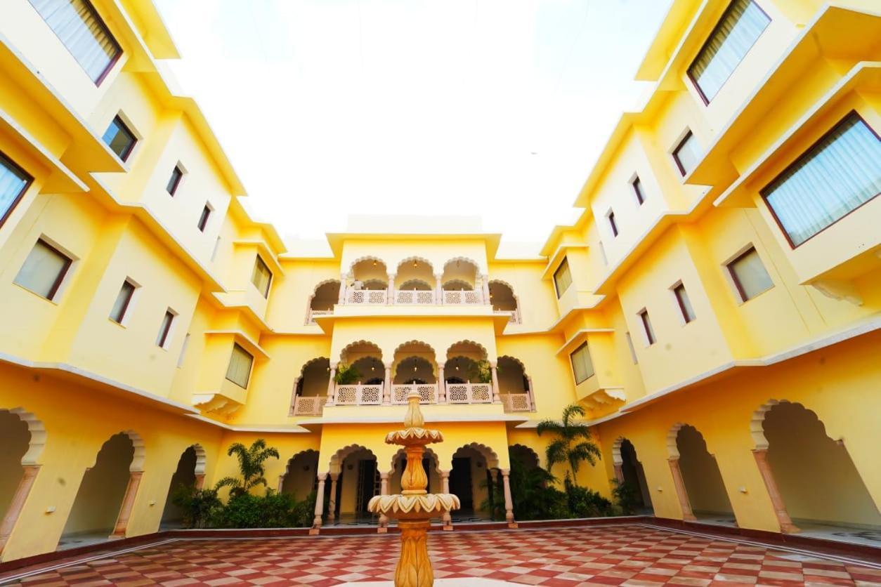 Hotel Raj Bagh Palace Jaipur Eksteriør billede